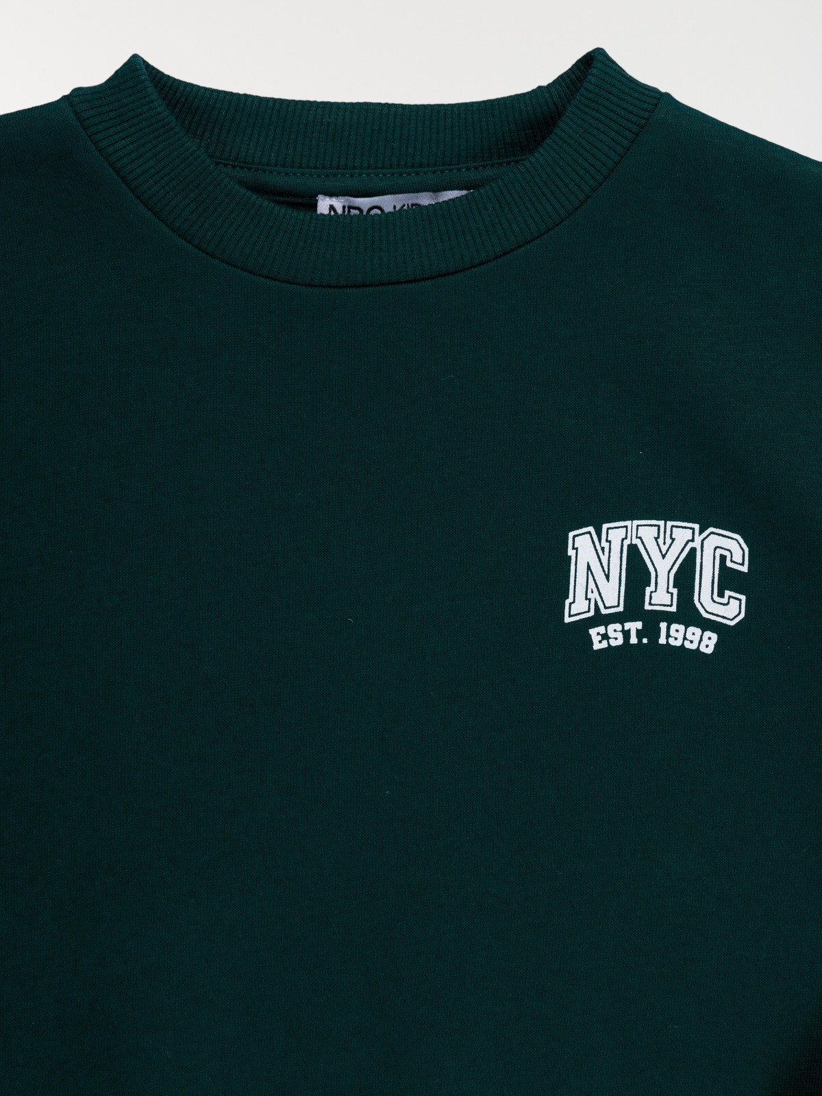 Sweat motif NYC Est. 1998 garçon (3-12A) Sweat motif NYC Est. 1998 garçon (3-12A)