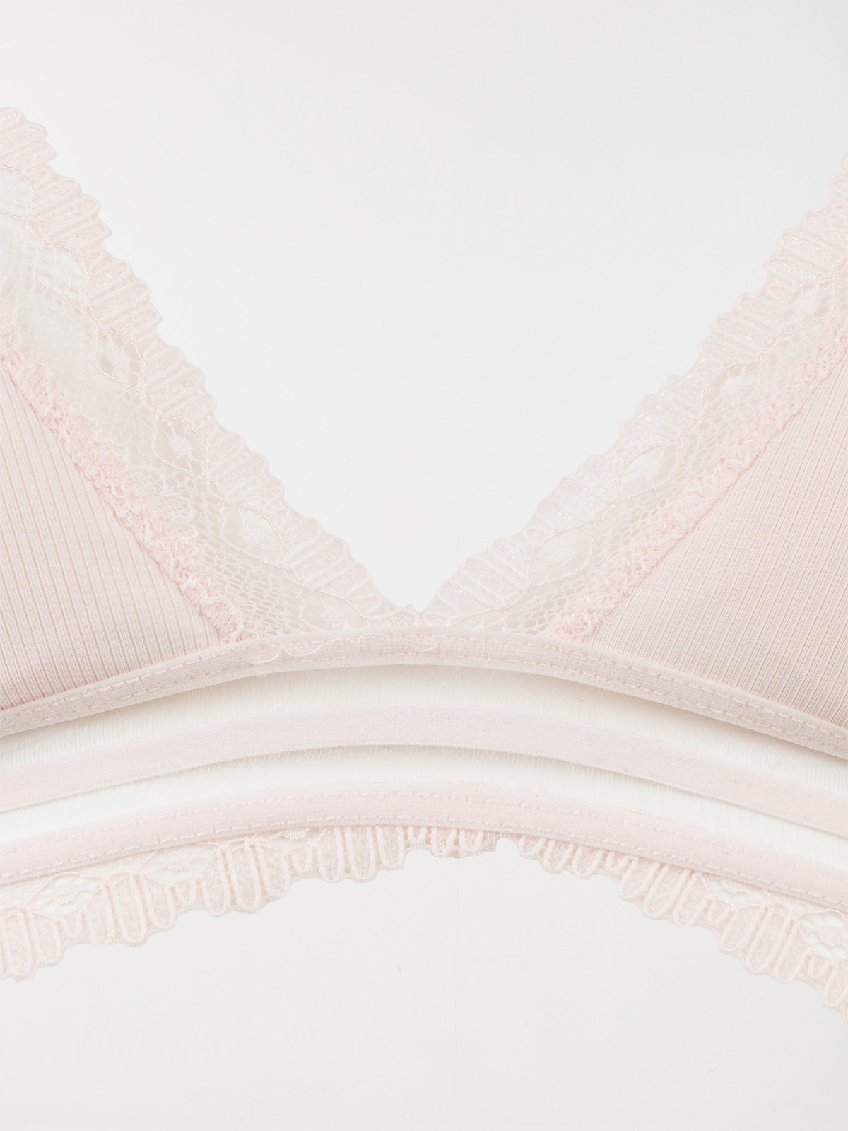 Soutien-gorge triangle femme (85B-95E) Soutien-gorge triangle femme (85B-95E)