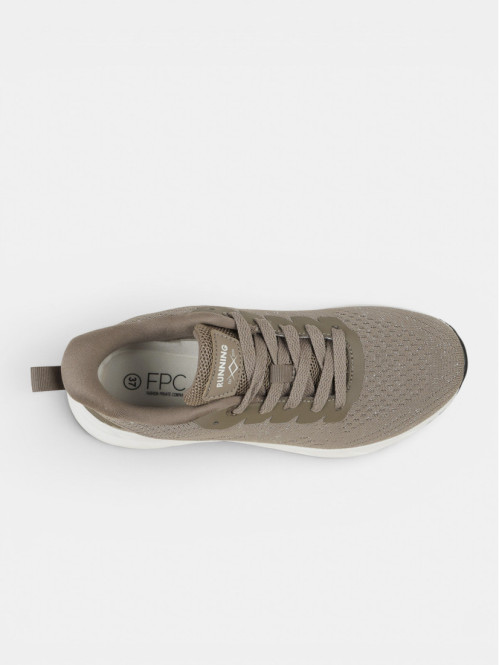 Baskets de sport taupes...