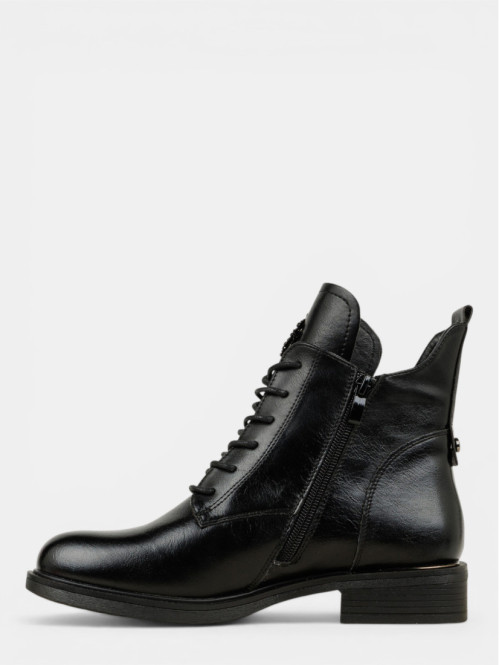 Bottines lacets noires...