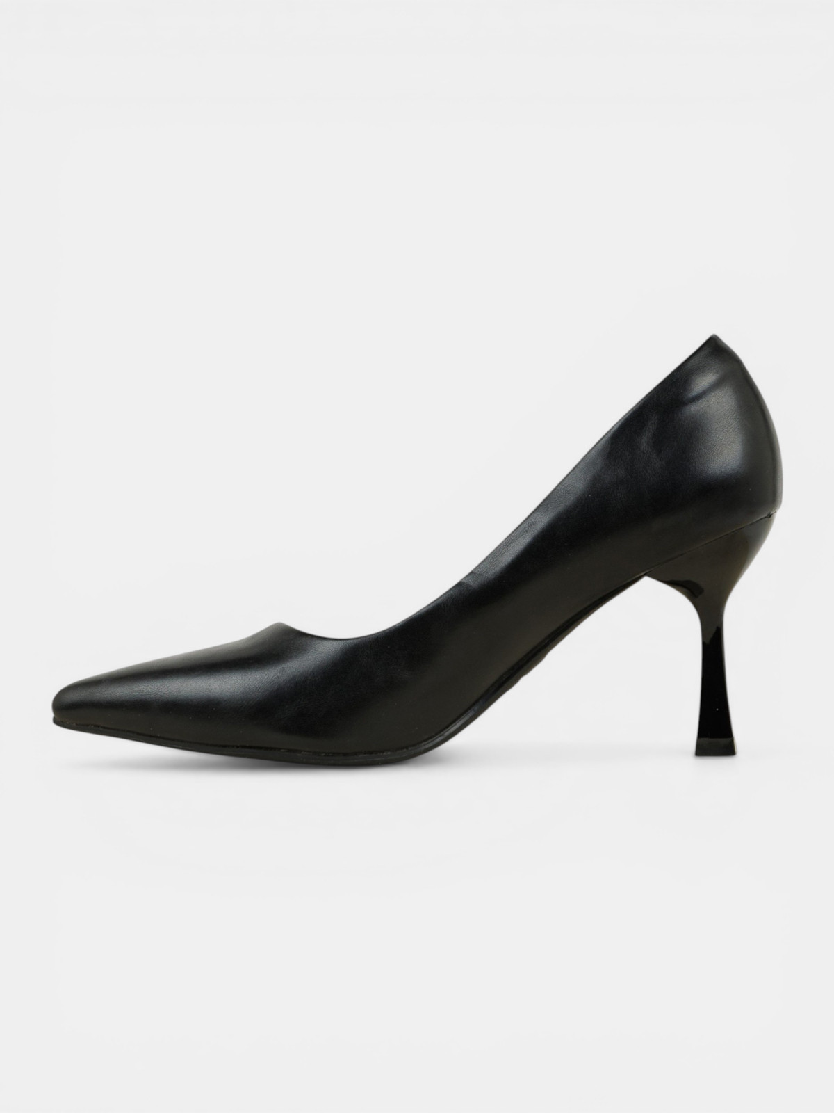 Escarpin femme coloris noir (36-41) Escarpin femme coloris noir (36-41)