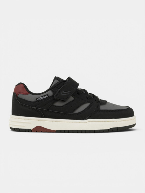 Baskets noires garçon (31-39)