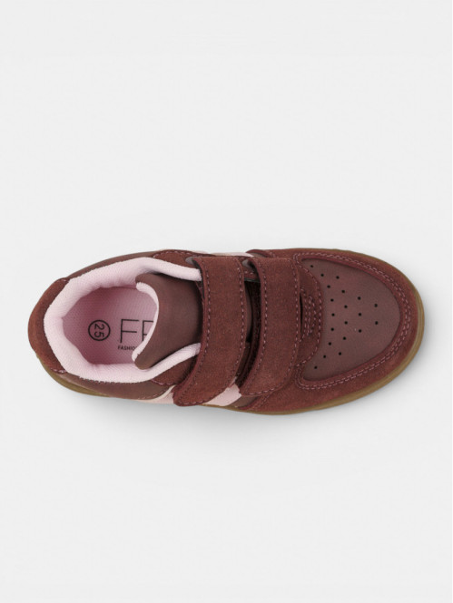 Baskets basses bordeaux...