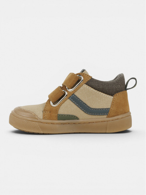 Baskets marrons scratchs...