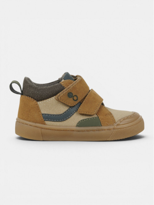 Baskets marrons scratchs...