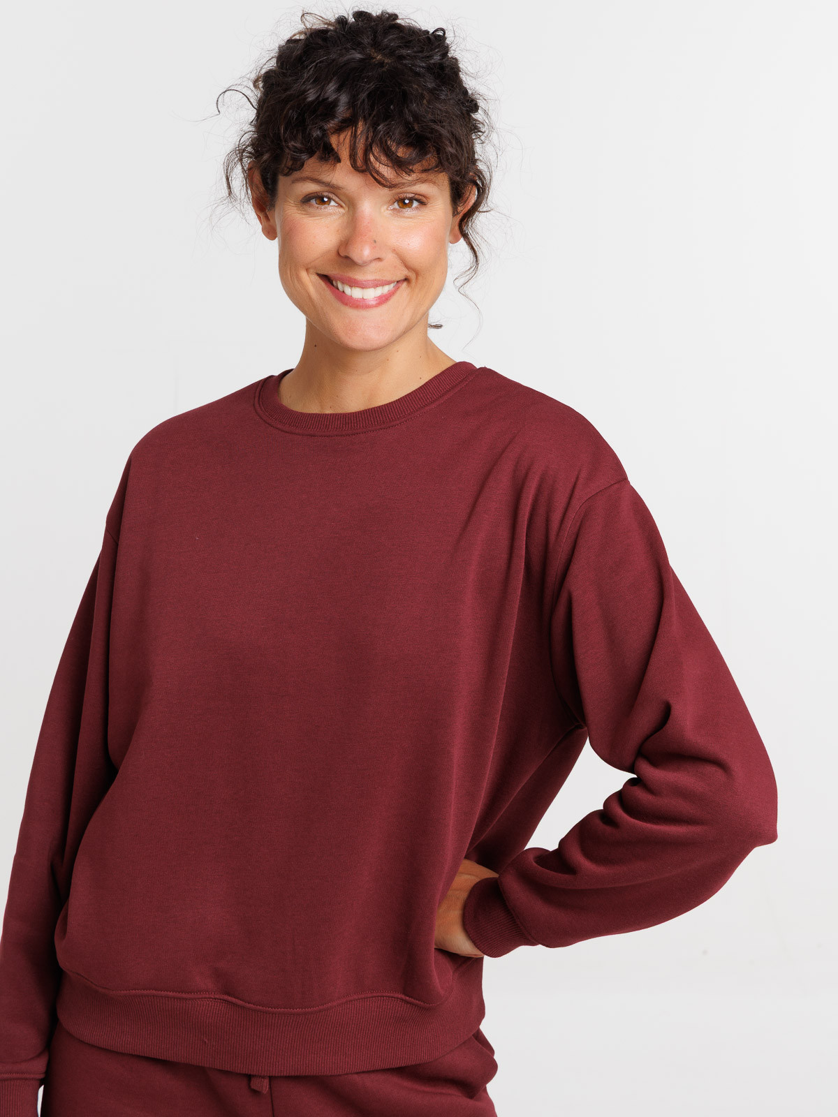 Sweat uni col rond bordeaux foncé femme