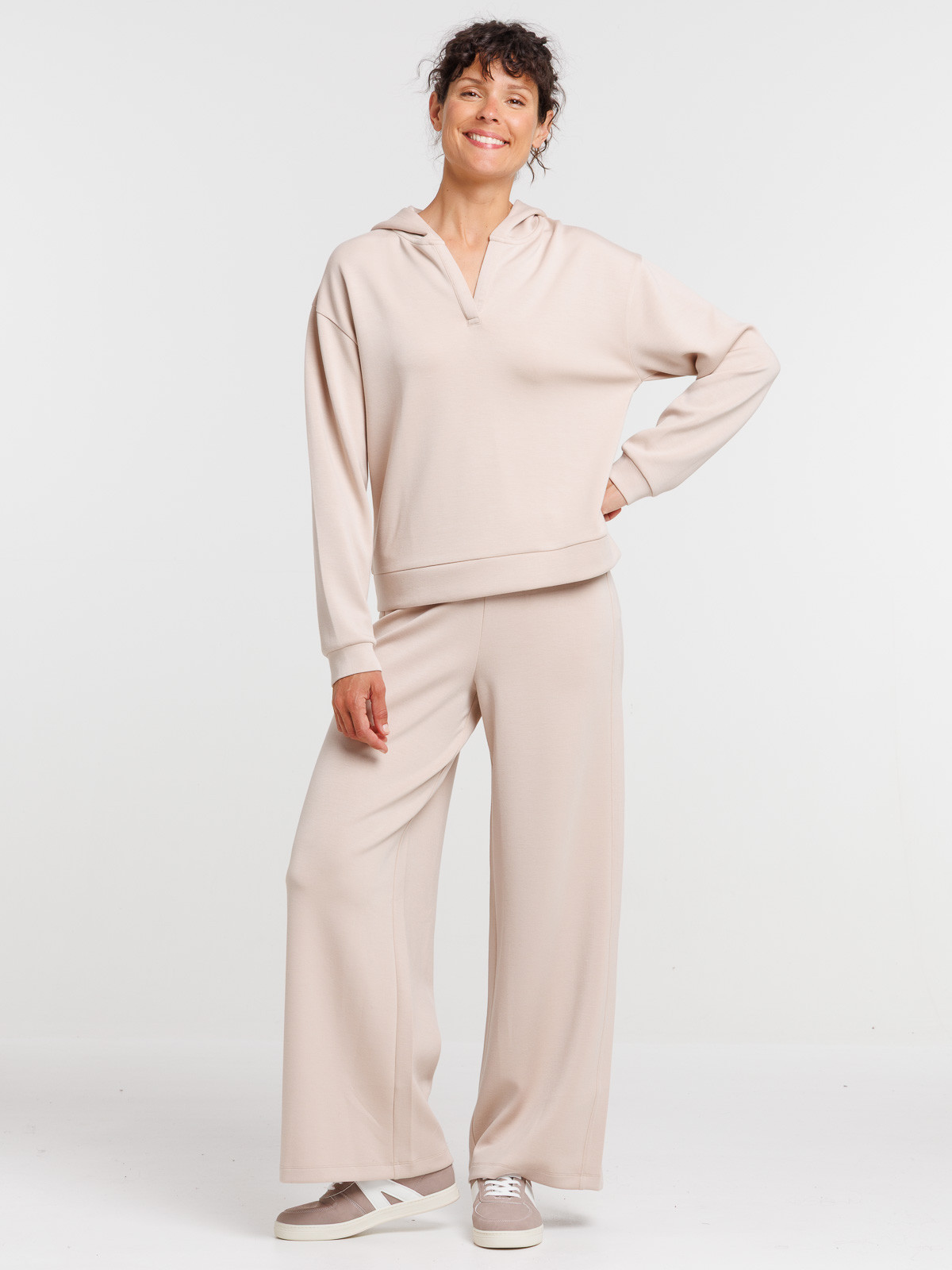 Sweat à capuche beige scuba femme Sweat à capuche beige scuba femme