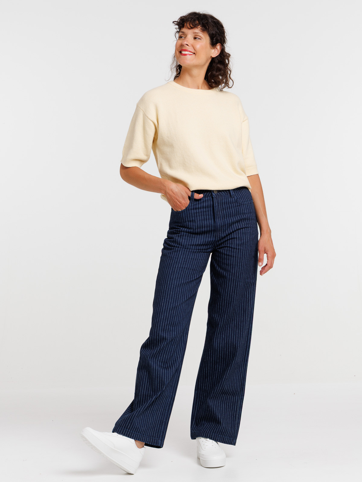 Pull femme vanille manches courtes