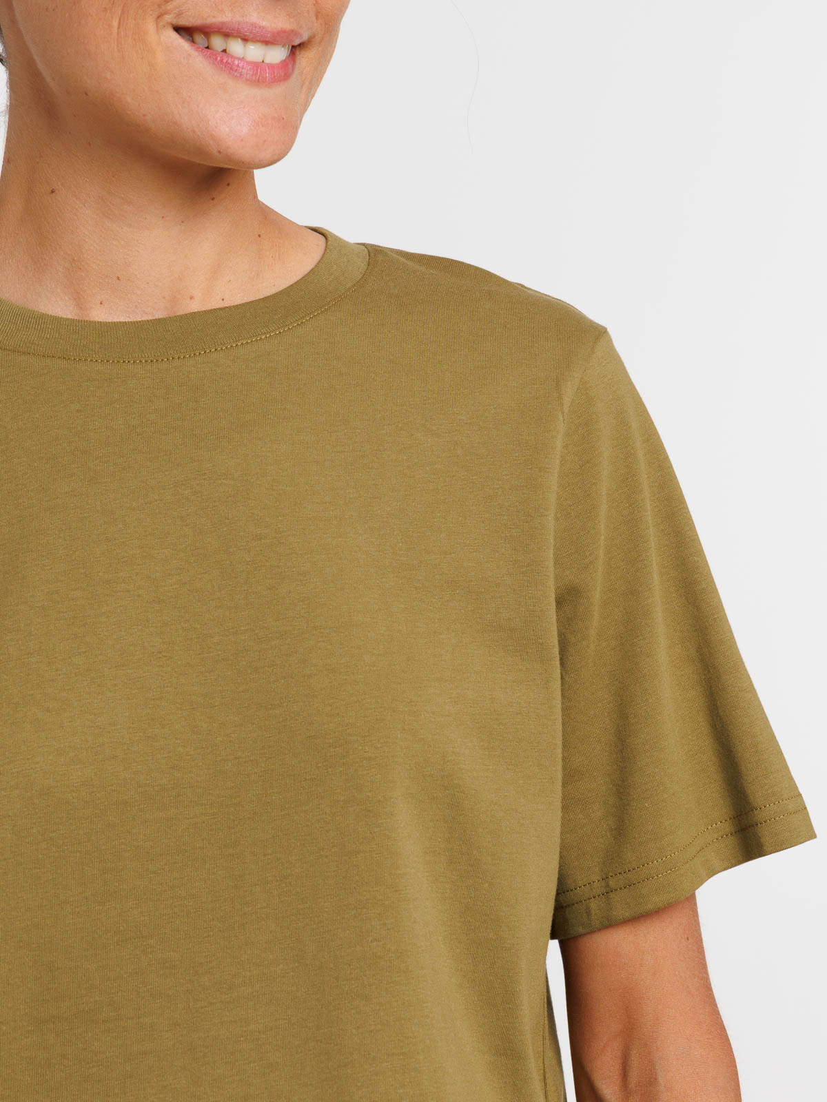 Tee-shirt uni large femme Tee-shirt uni large femme