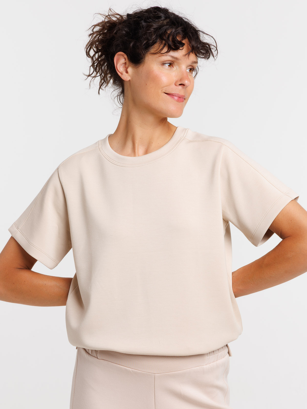 T-shirt beige uni scuba doux femme