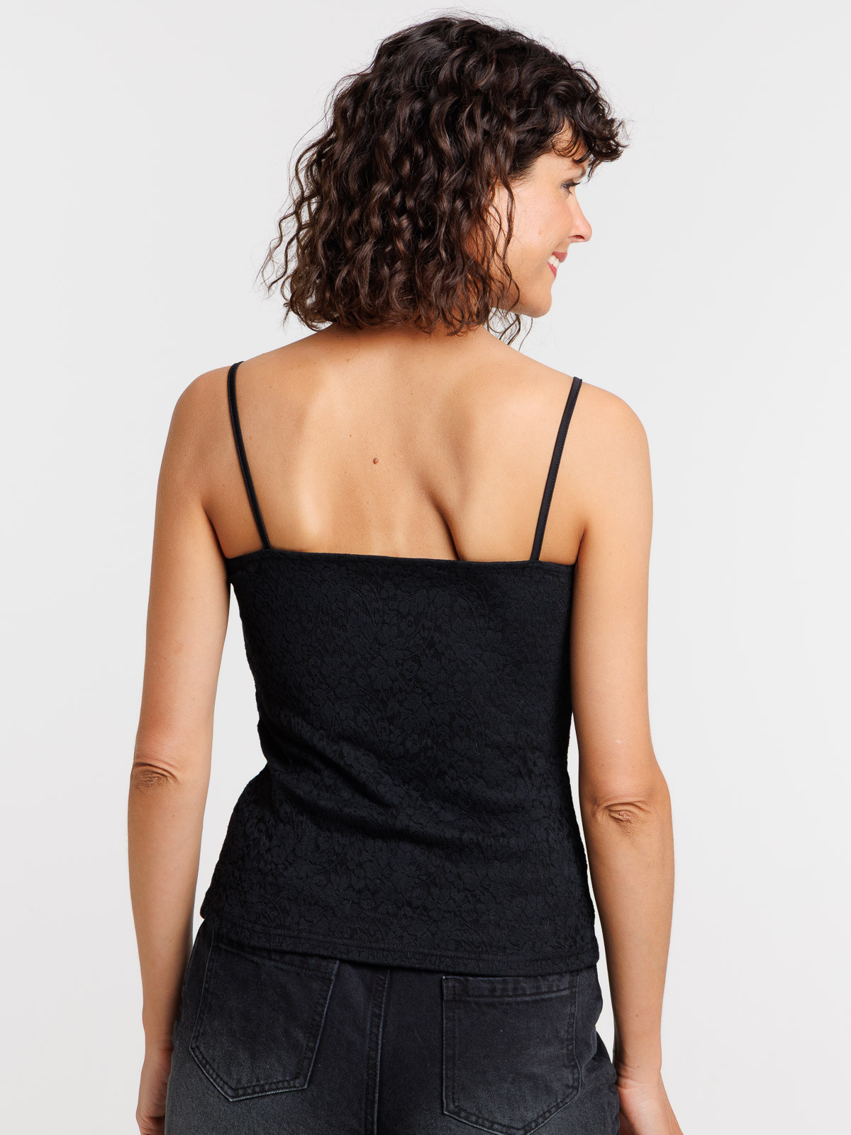Débardeur noir en dentelle femme Débardeur noir en dentelle femme