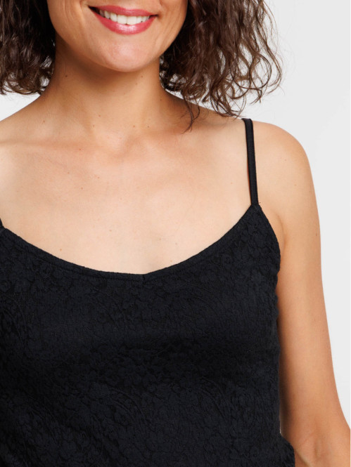 Débardeur noir en dentelle...