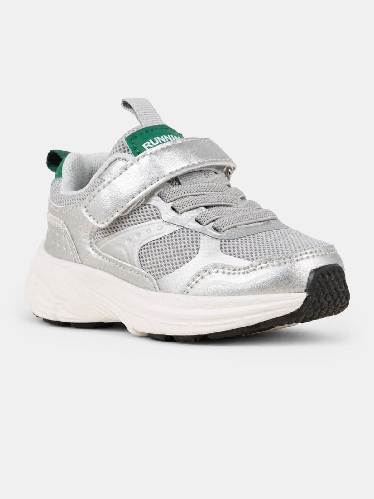 Paire de chaussures sport garçon (25-30) Paire de chaussures sport garçon (25-30)