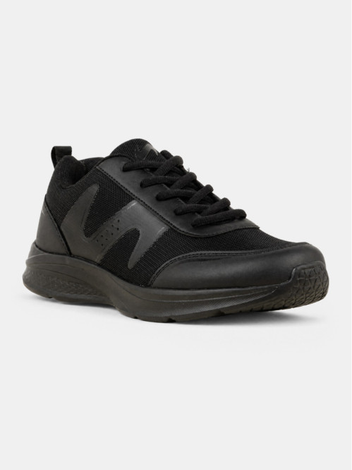 Chaussures sport noires...