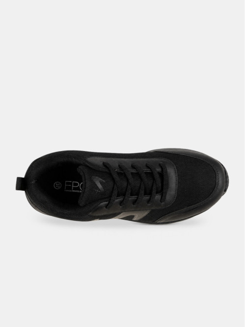 Chaussures sport noires...