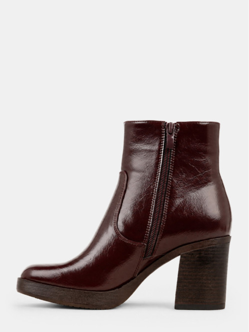 Bottines à talon bordeaux...