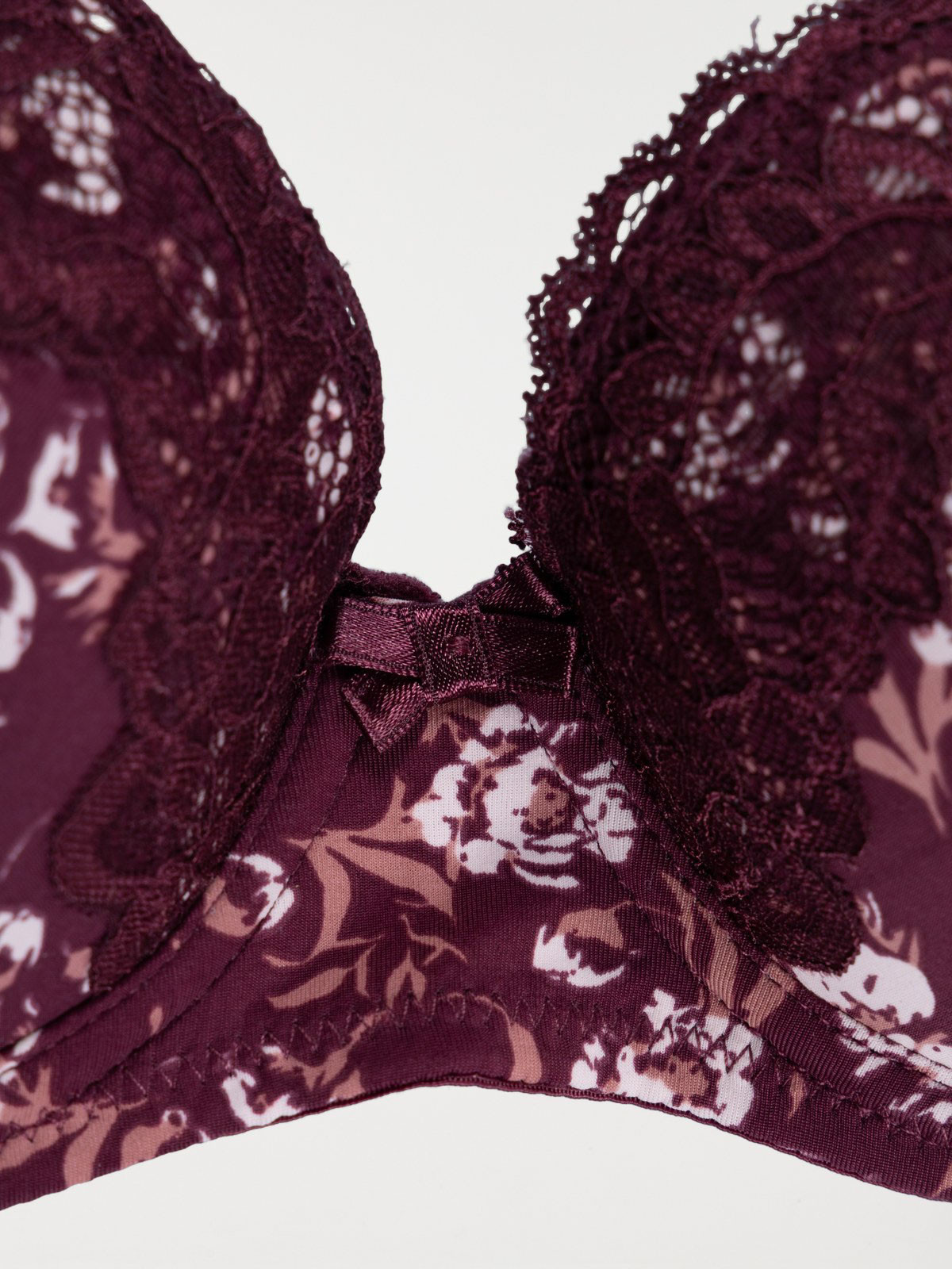 Lot de 2 soutien-gorge femme (85B-95E) Lot de 2 soutien-gorge femme (85B-95E)