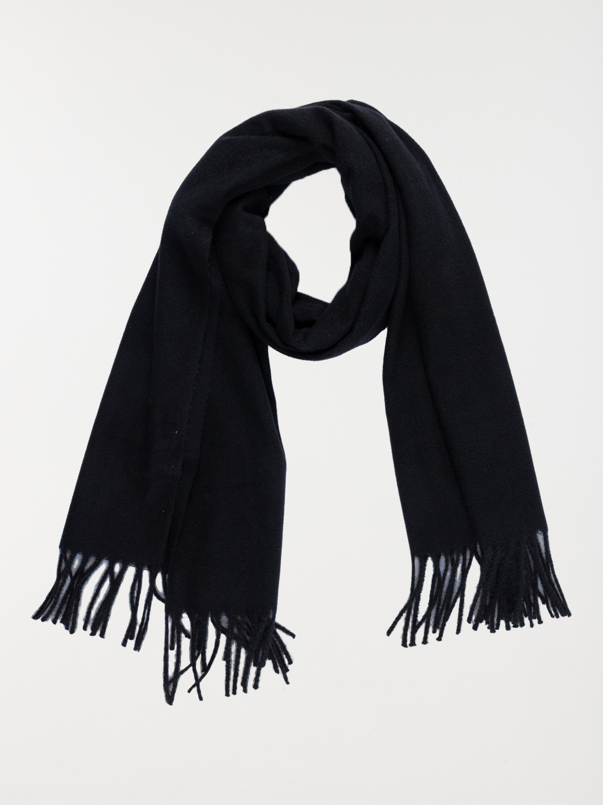 Echarpe noire franges homme Echarpe noire franges homme