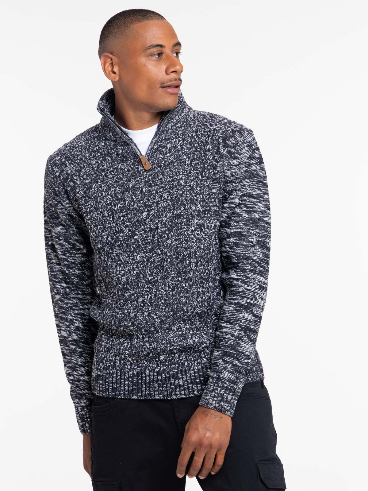 Pull col rond noir homme - DistriCenter